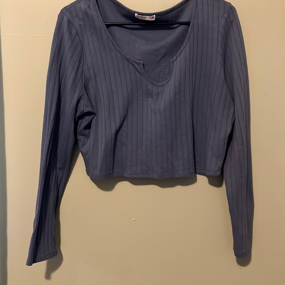 Cotton on long sleeve crop top